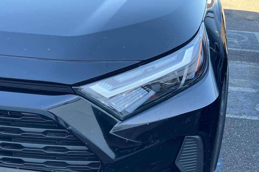 Thumbnail: 2025 Toyota RAV4 - 14