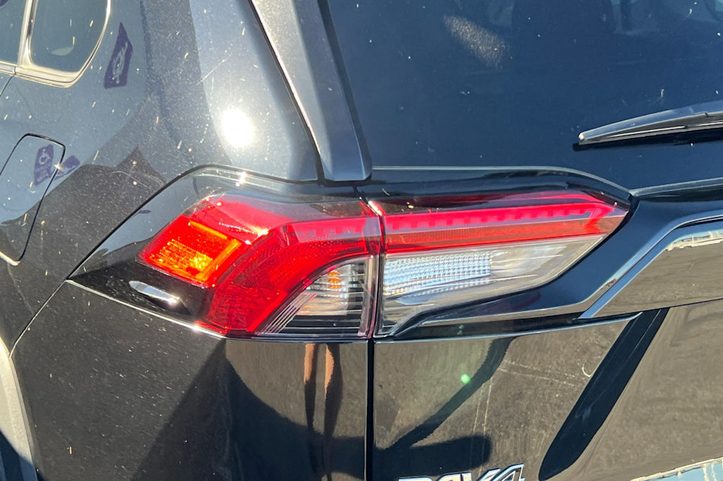 Thumbnail: 2025 Toyota RAV4 - 21