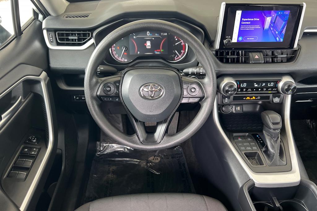 Thumbnail: 2025 Toyota RAV4 - 11