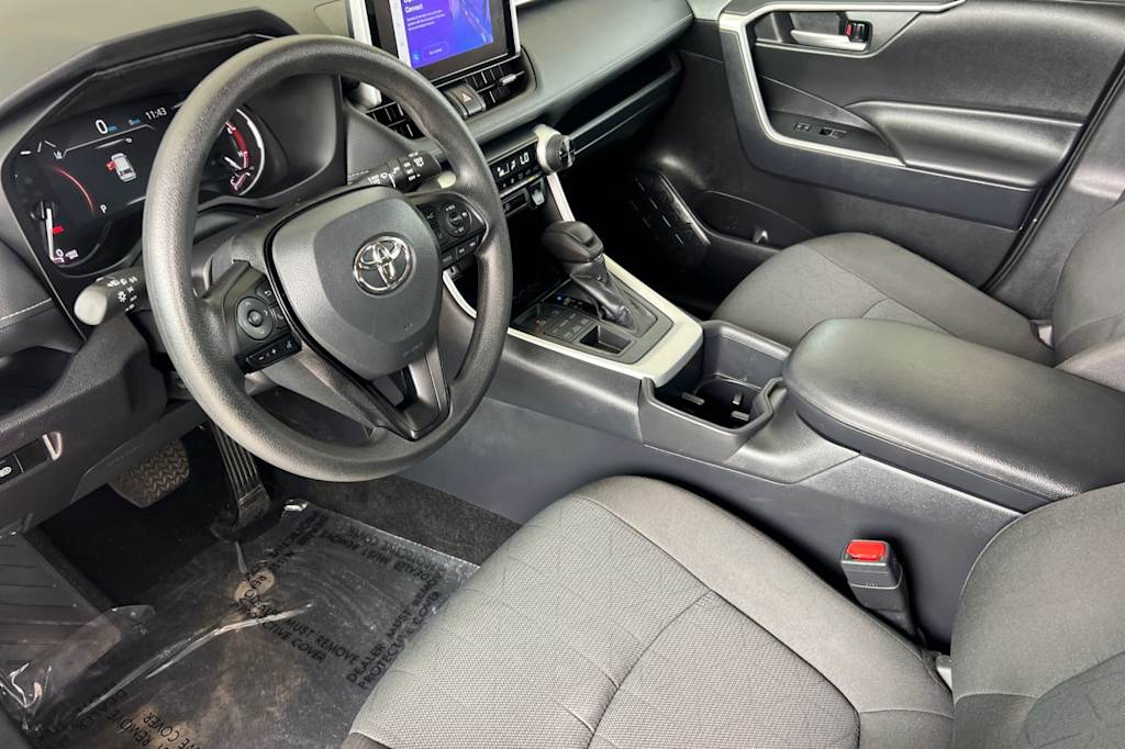Thumbnail: 2025 Toyota RAV4 - 8