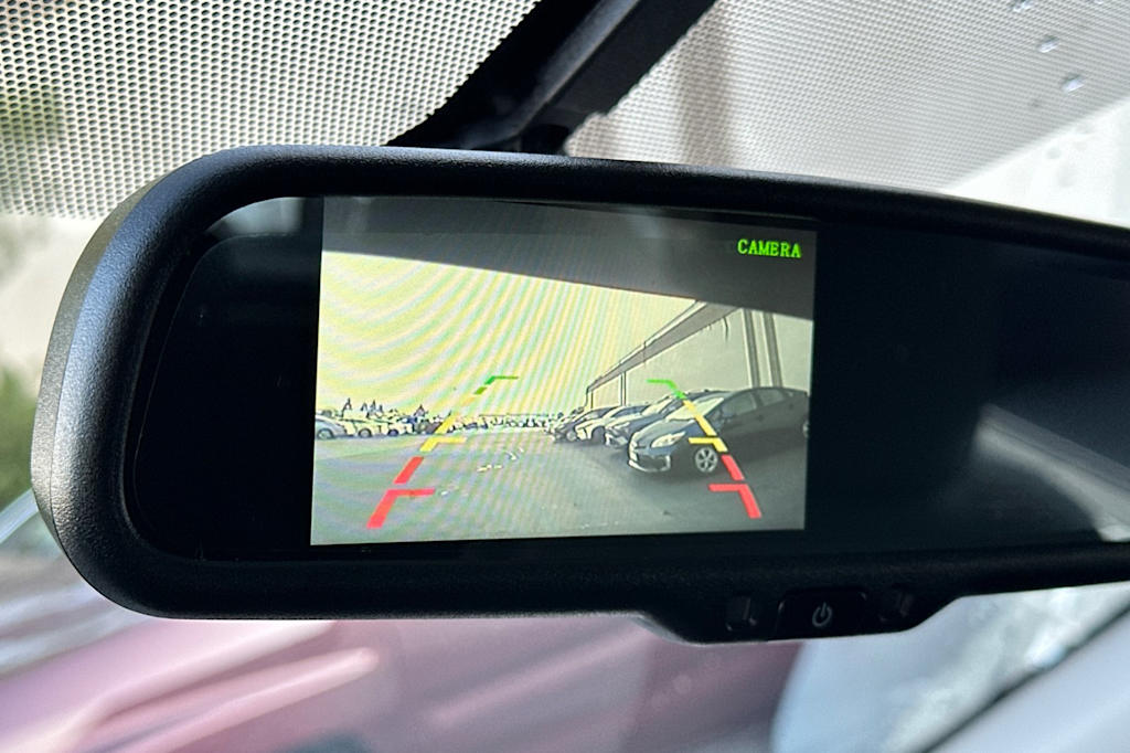 Thumbnail: 2015 Toyota RAV4 - 25