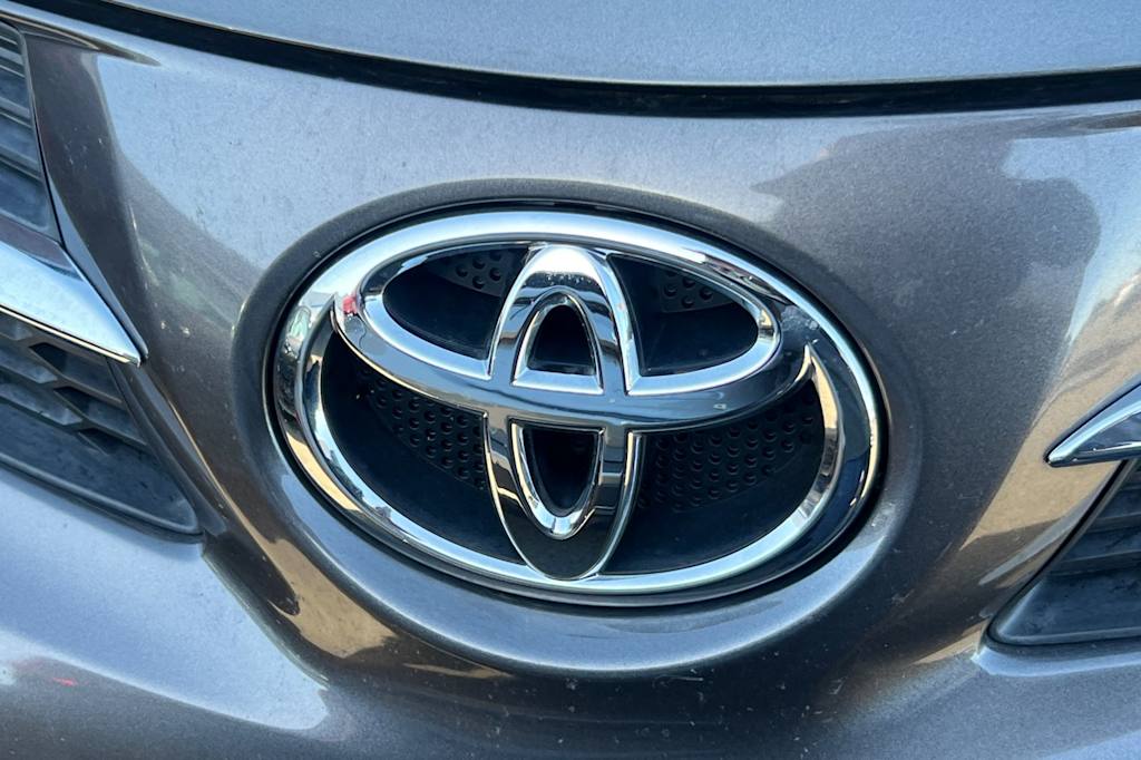 Thumbnail: 2015 Toyota RAV4 - 5