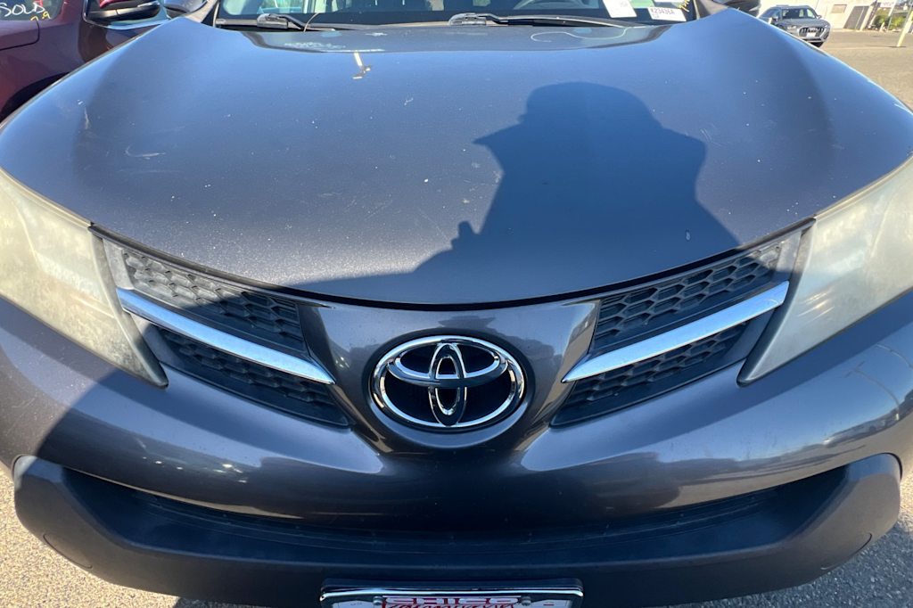 Thumbnail: 2015 Toyota RAV4 - 14