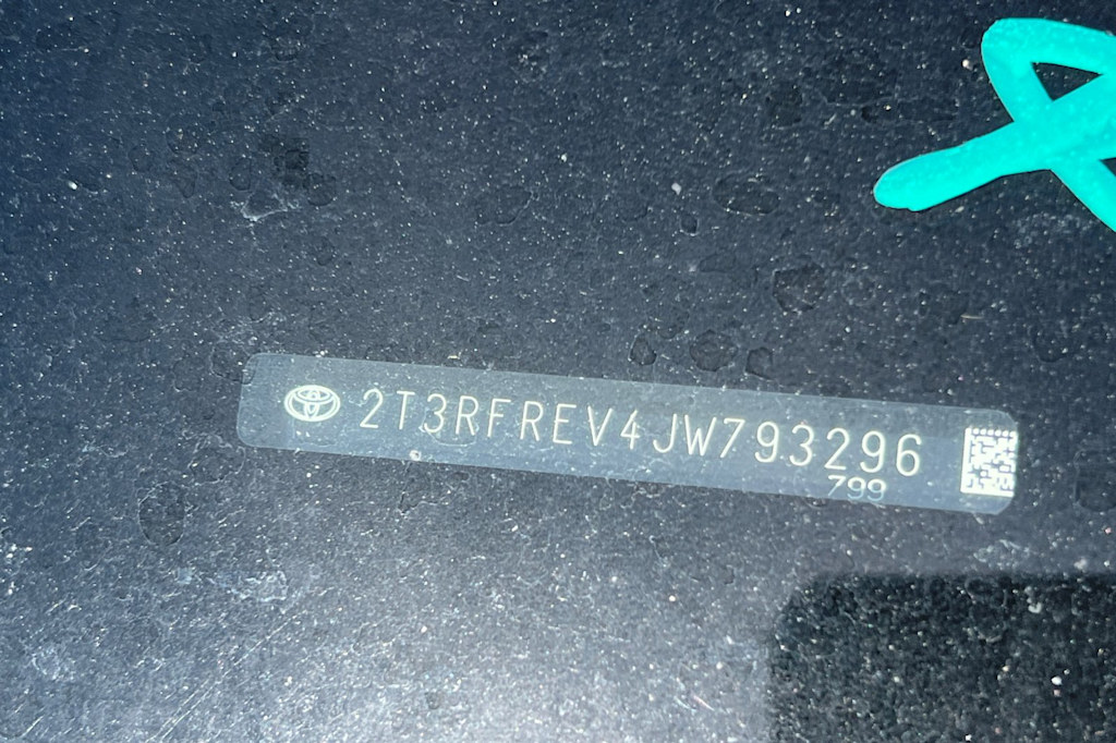 Thumbnail: 2018 Toyota RAV4 - 7