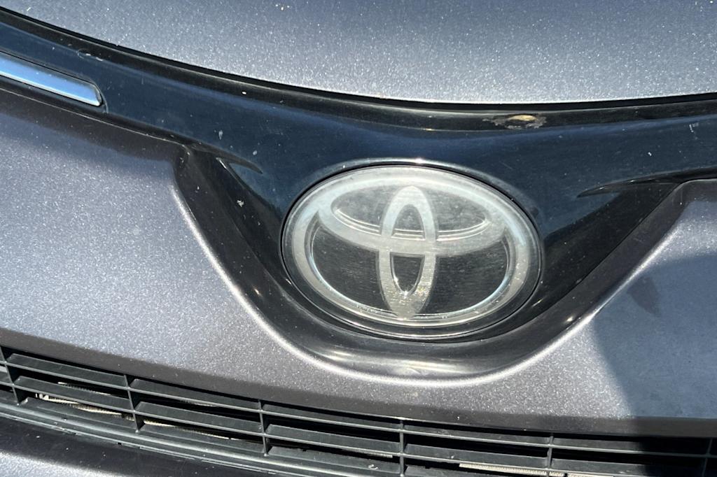 Thumbnail: 2018 Toyota RAV4 - 5