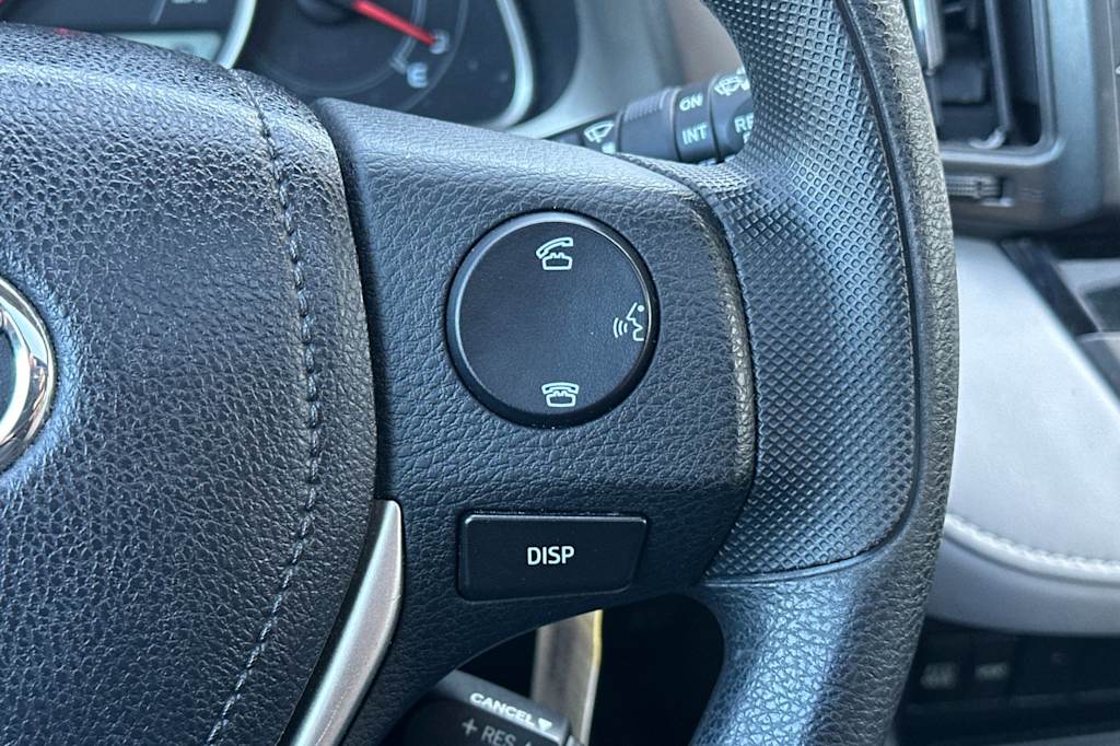 Thumbnail: 2015 Toyota RAV4 - 28