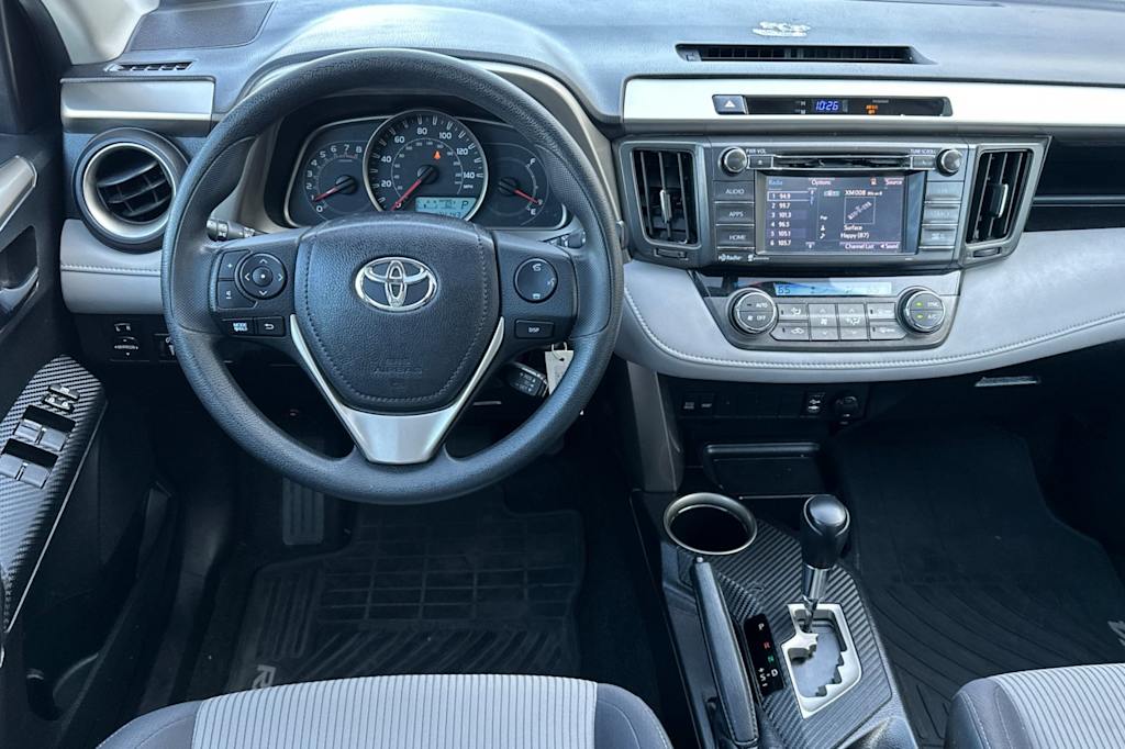 Thumbnail: 2015 Toyota RAV4 - 10