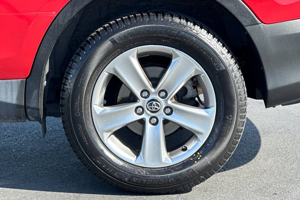 Thumbnail: 2015 Toyota RAV4 - 7