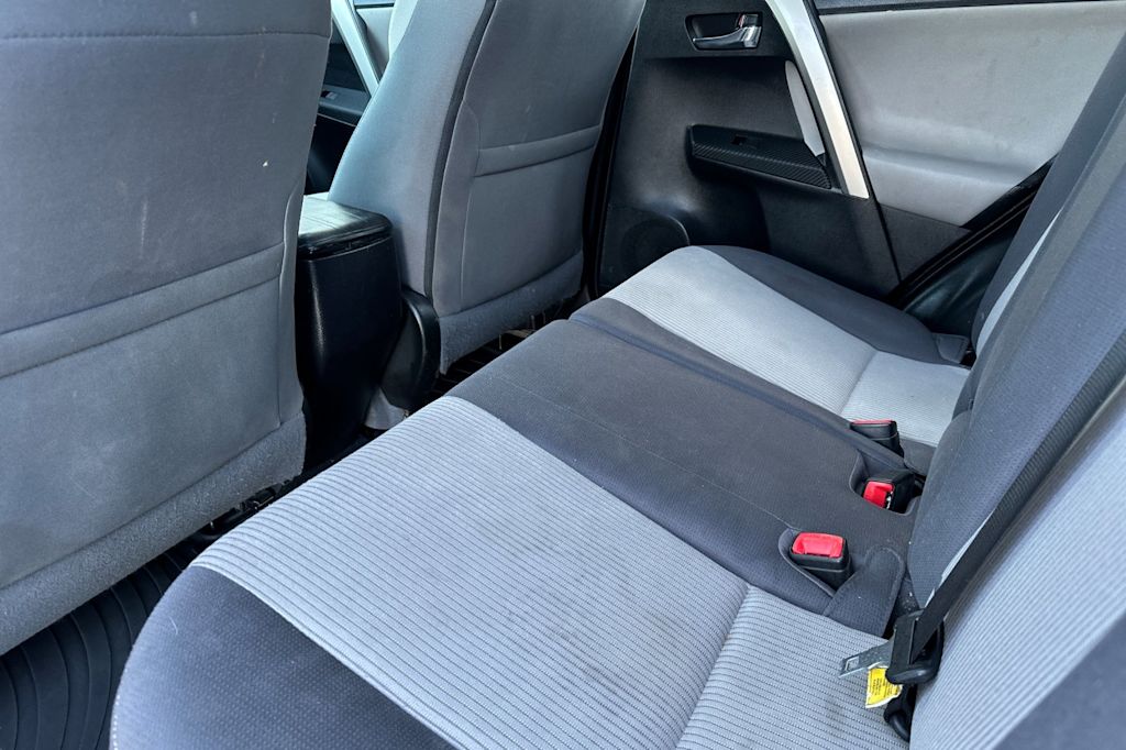 Thumbnail: 2015 Toyota RAV4 - 9