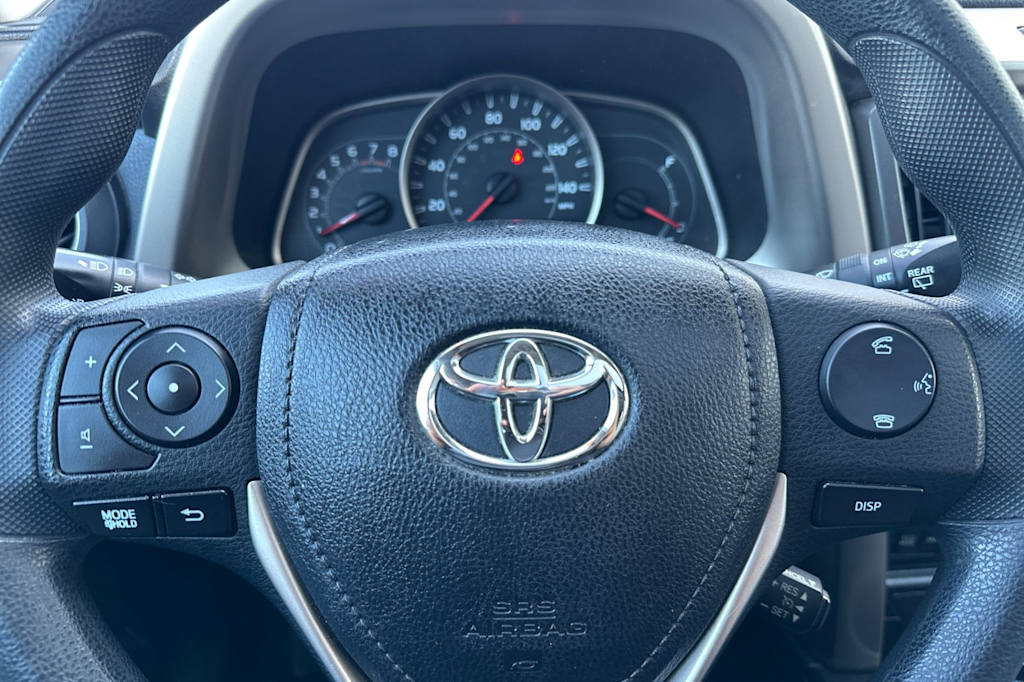 Thumbnail: 2015 Toyota RAV4 - 26