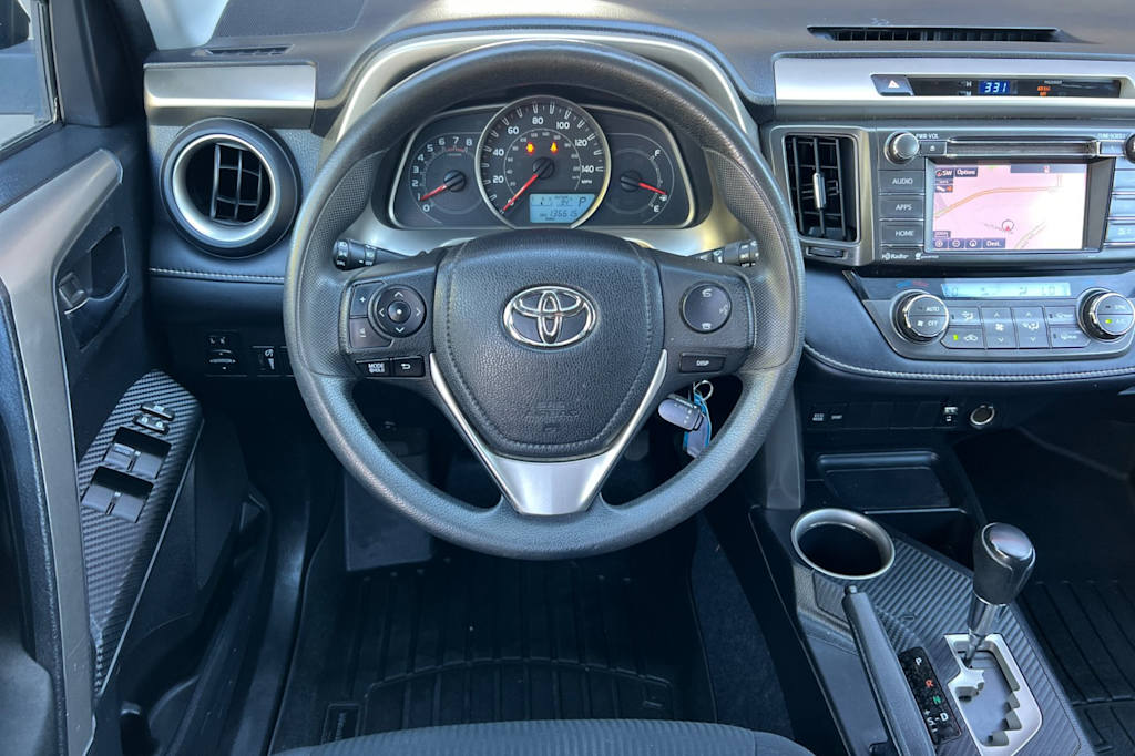 Thumbnail: 2014 Toyota RAV4 - 11