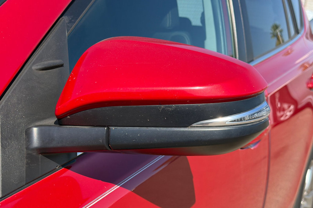 Thumbnail: 2015 Toyota RAV4 - 15