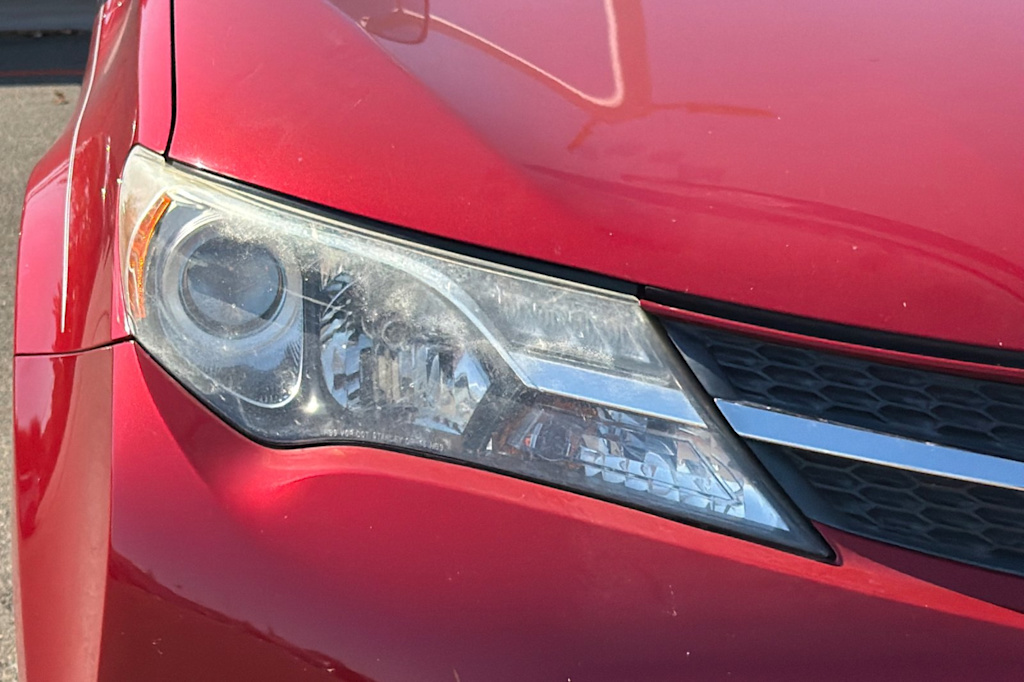 Thumbnail: 2015 Toyota RAV4 - 19