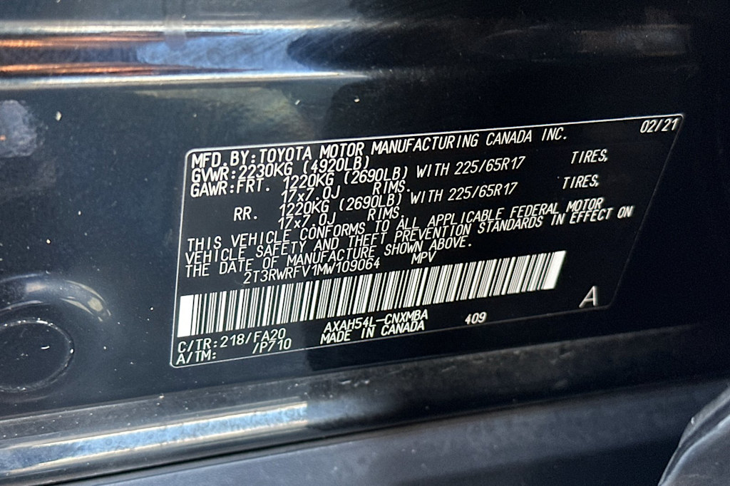 Thumbnail: 2021 Toyota RAV4 - 17