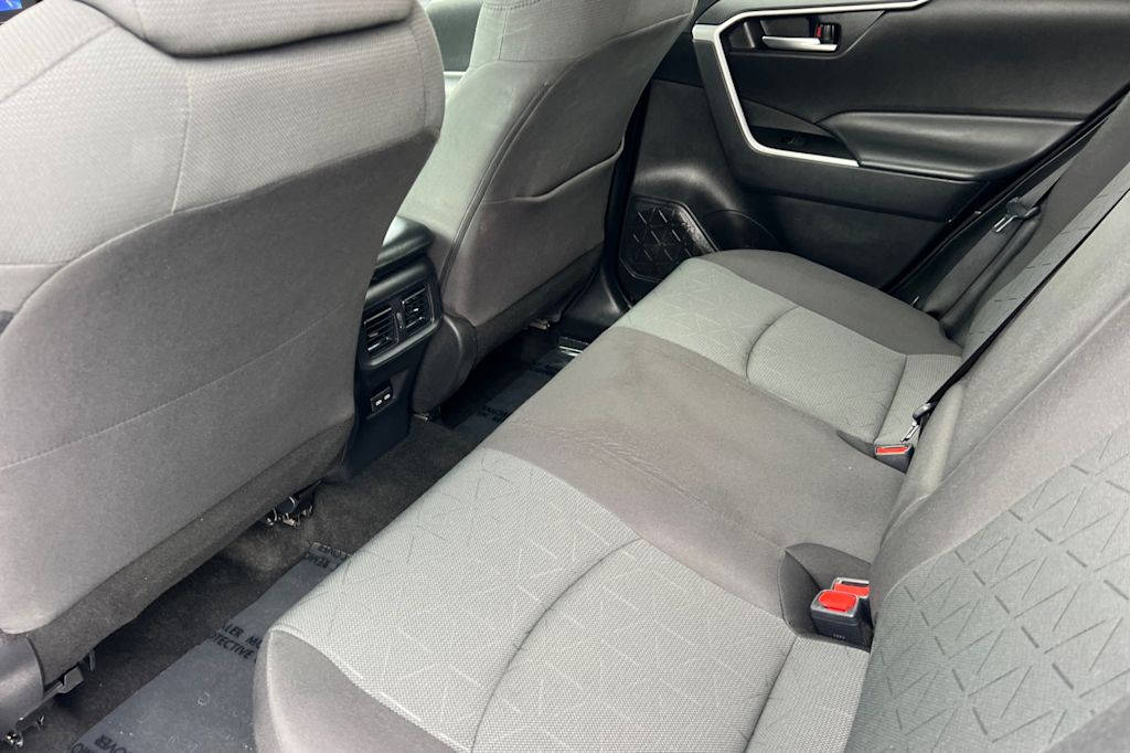 Thumbnail: 2024 Toyota RAV4 - 9