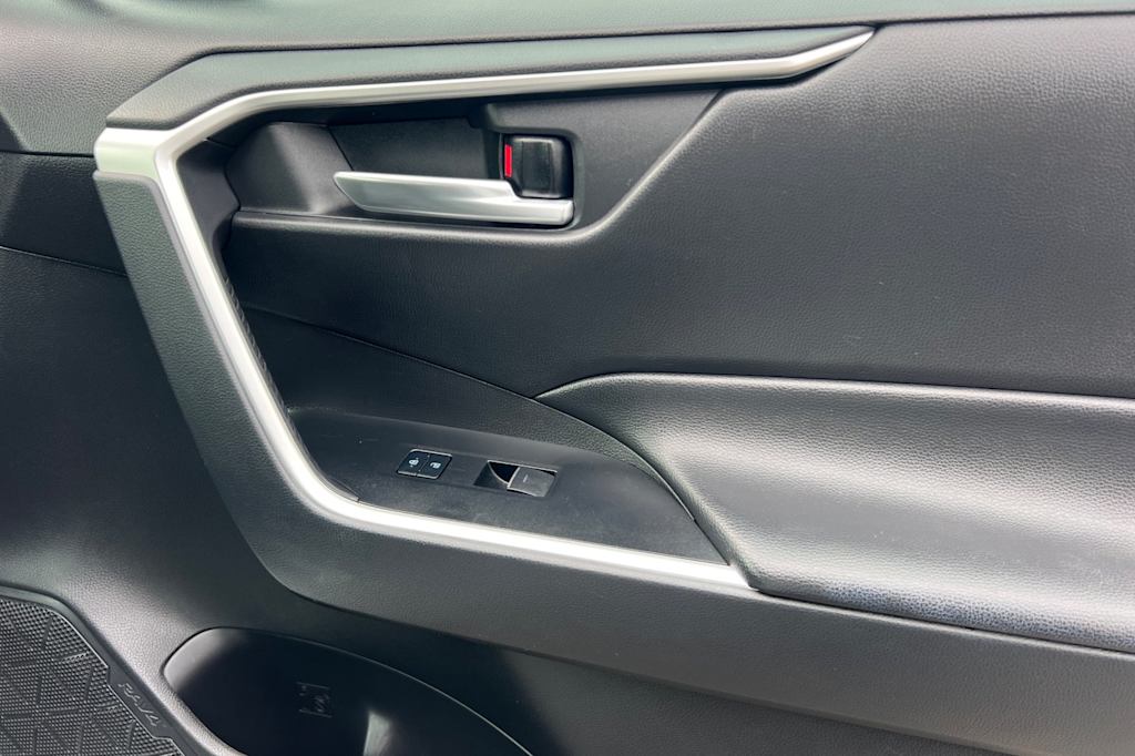 Thumbnail: 2024 Toyota RAV4 - 23