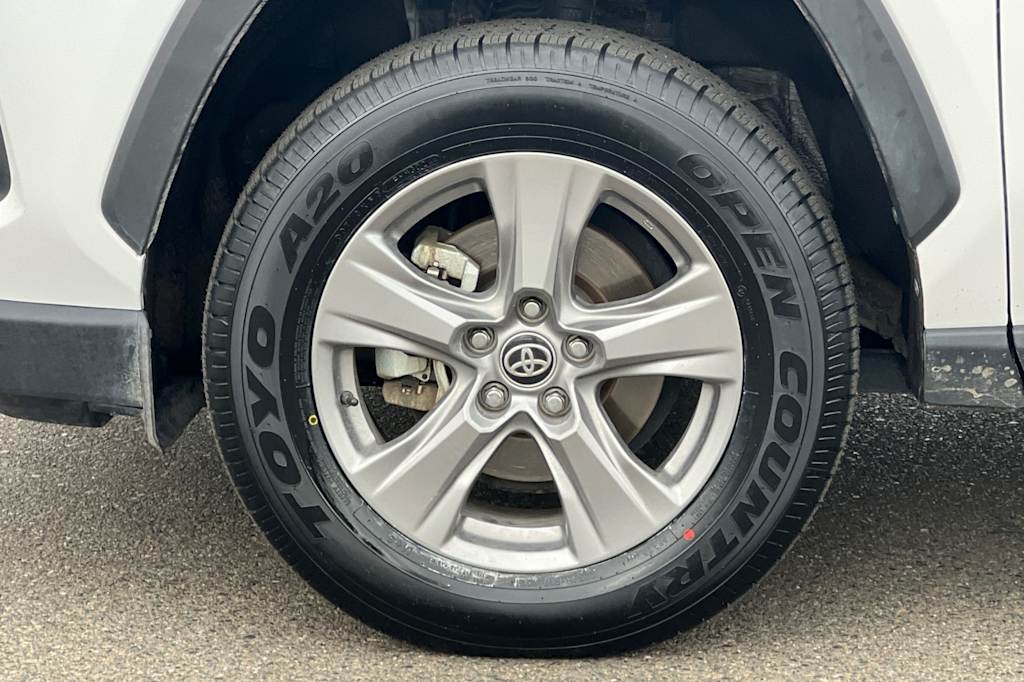 Thumbnail: 2024 Toyota RAV4 - 7