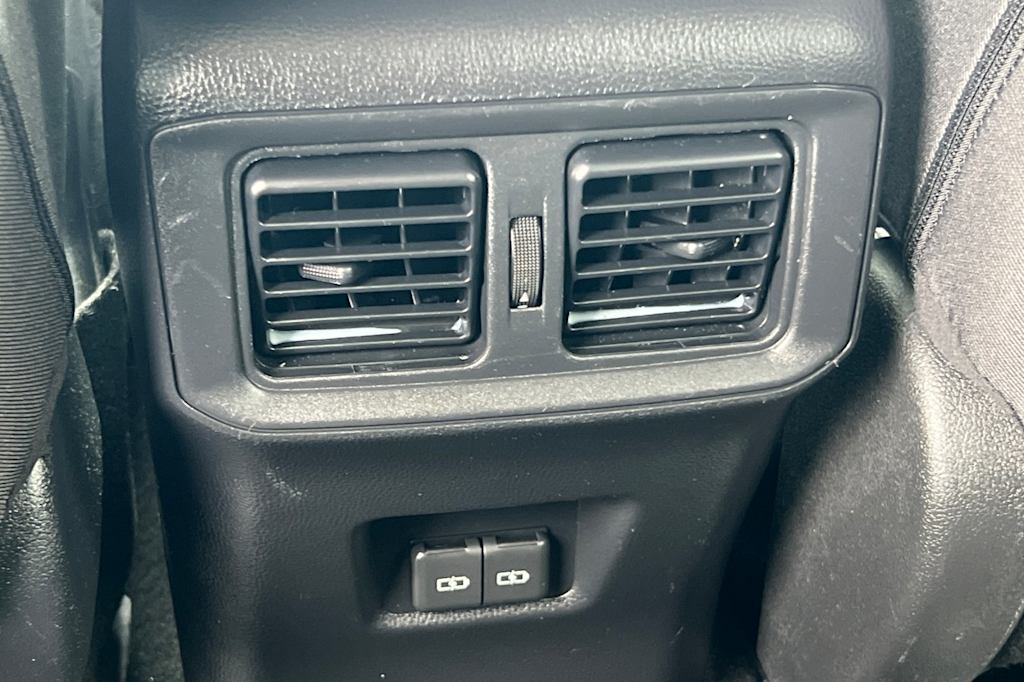 Thumbnail: 2024 Toyota RAV4 - 21