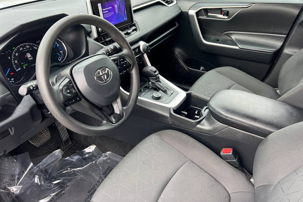 Thumbnail: 2024 Toyota RAV4 - 8