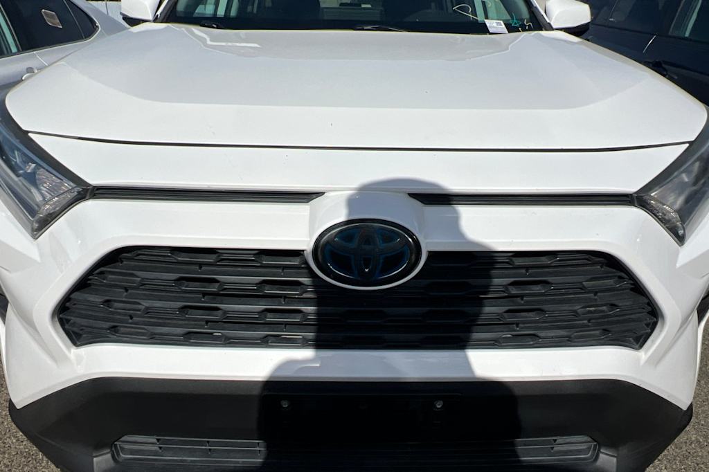 Thumbnail: 2019 Toyota RAV4 - 14