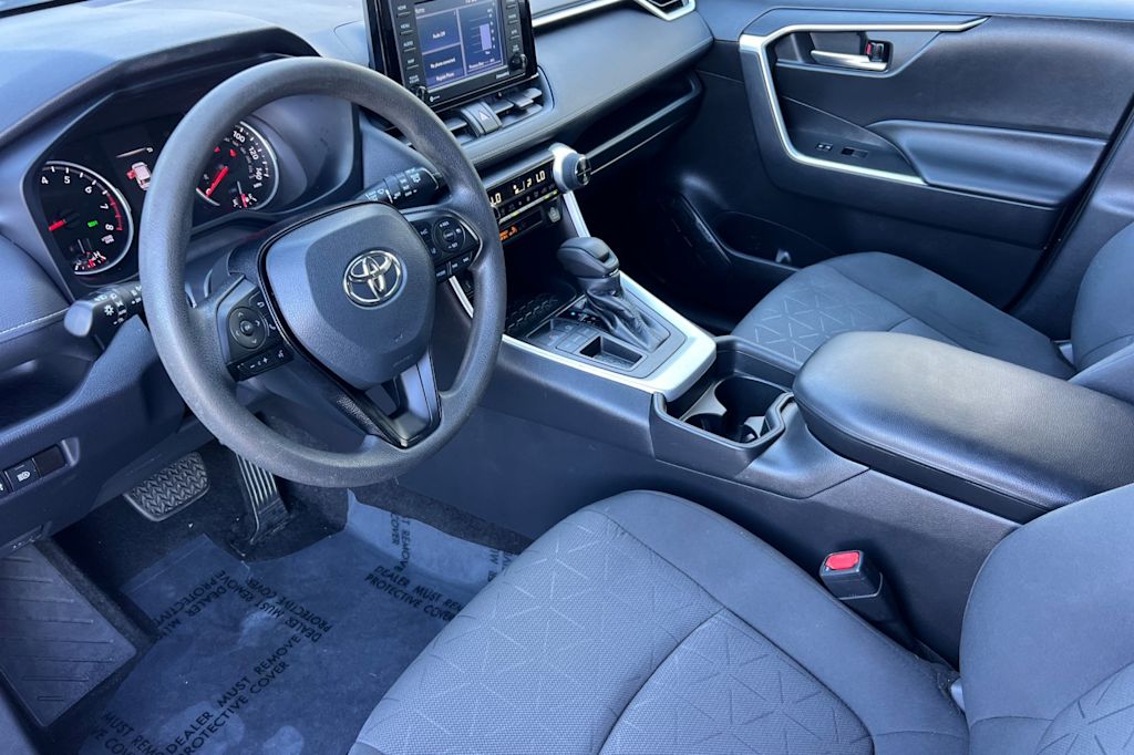 Thumbnail: 2021 Toyota RAV4 - 9