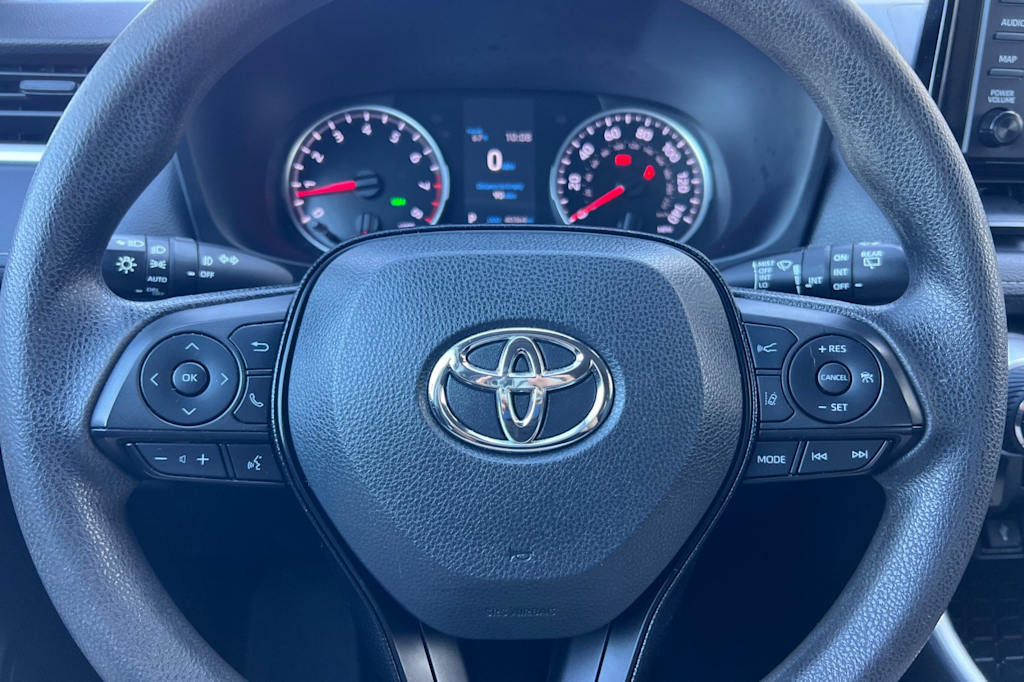 Thumbnail: 2021 Toyota RAV4 - 29