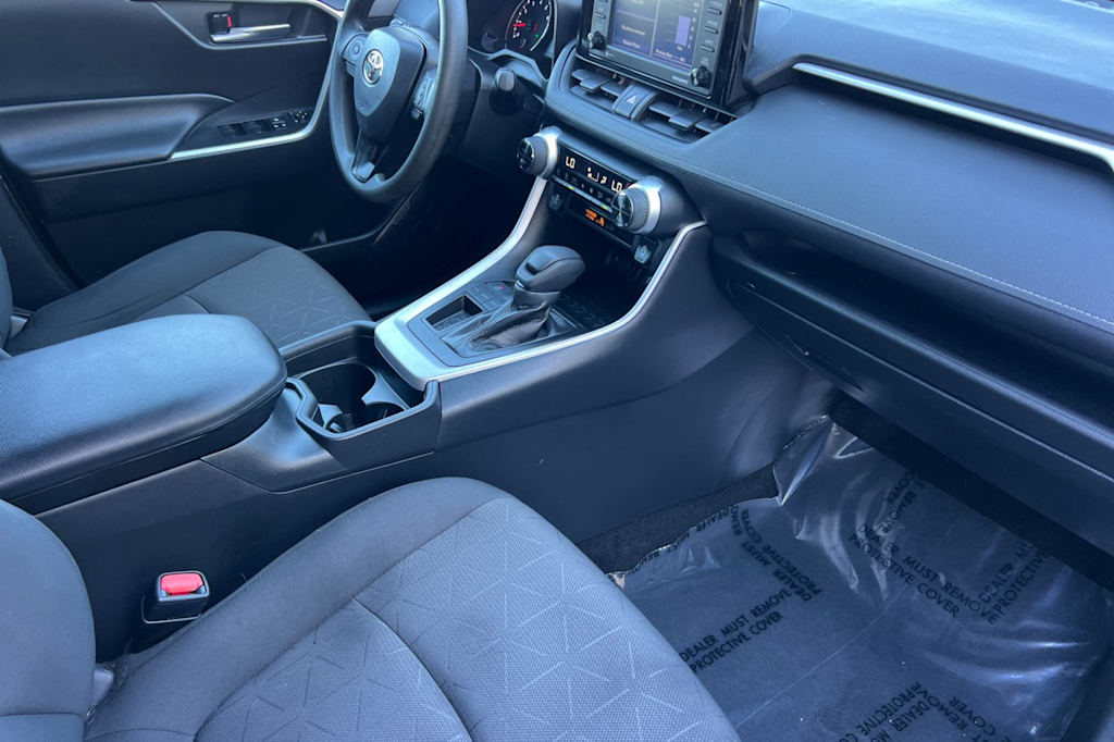 Thumbnail: 2021 Toyota RAV4 - 13