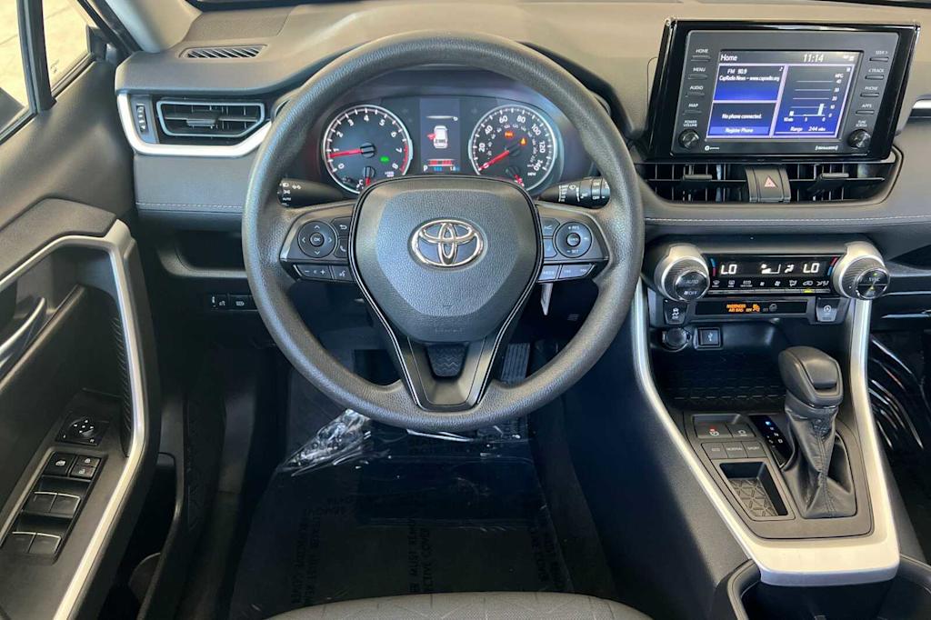 Thumbnail: 2022 Toyota RAV4 - 11