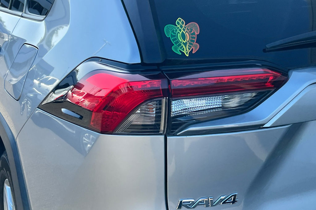 Thumbnail: 2019 Toyota RAV4 - 21