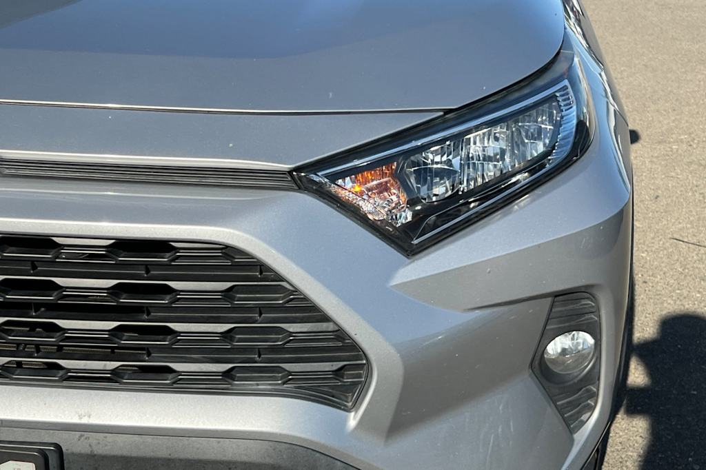 Thumbnail: 2019 Toyota RAV4 - 13