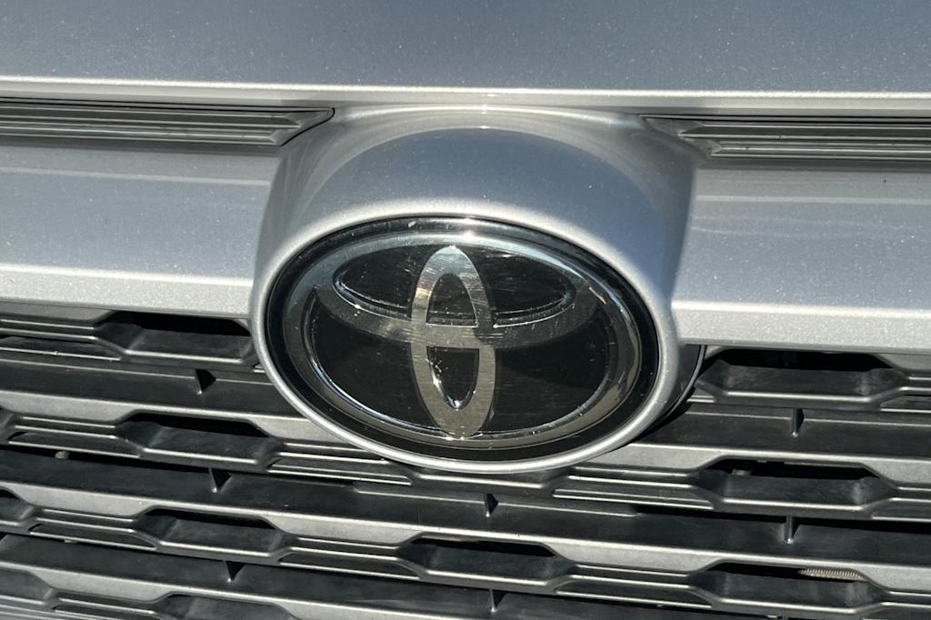 Thumbnail: 2019 Toyota RAV4 - 5