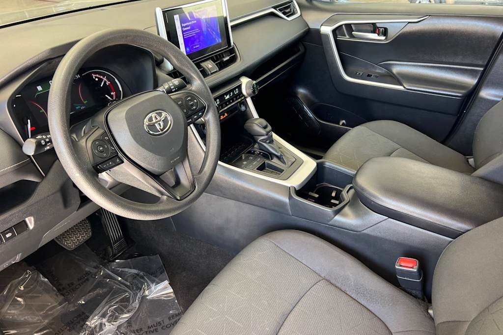 Thumbnail: 2023 Toyota RAV4 - 8