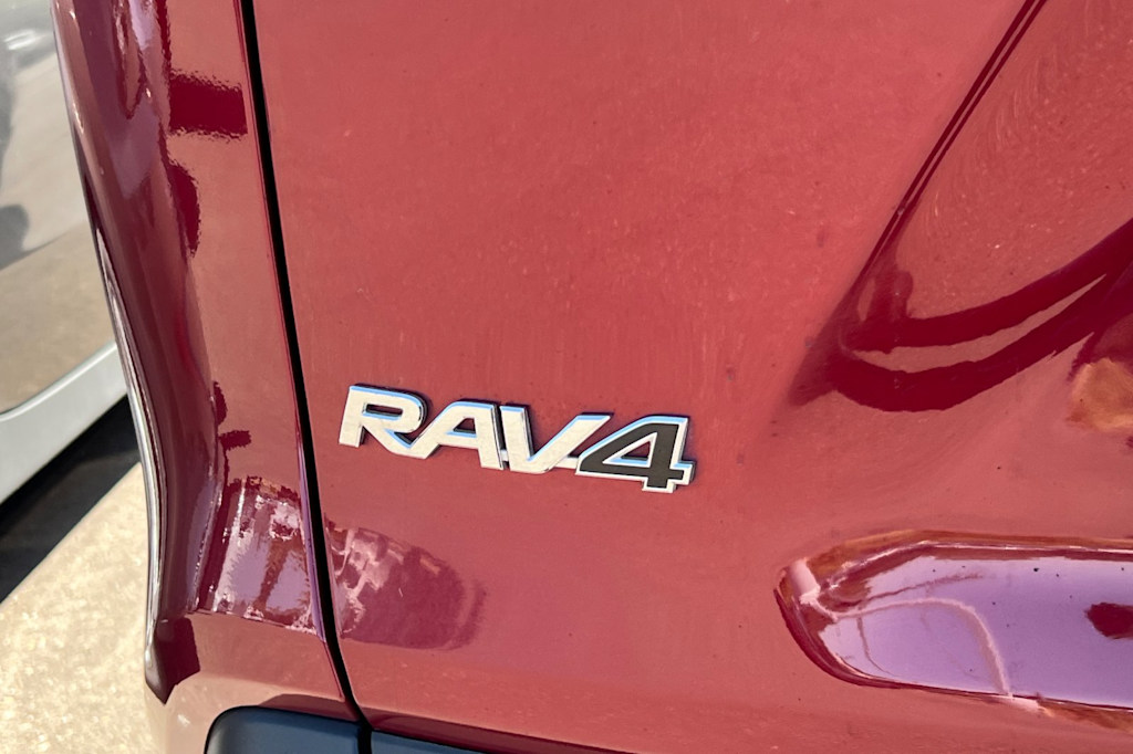 Thumbnail: 2023 Toyota RAV4 - 22