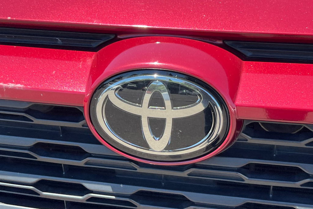 Thumbnail: 2023 Toyota RAV4 - 14