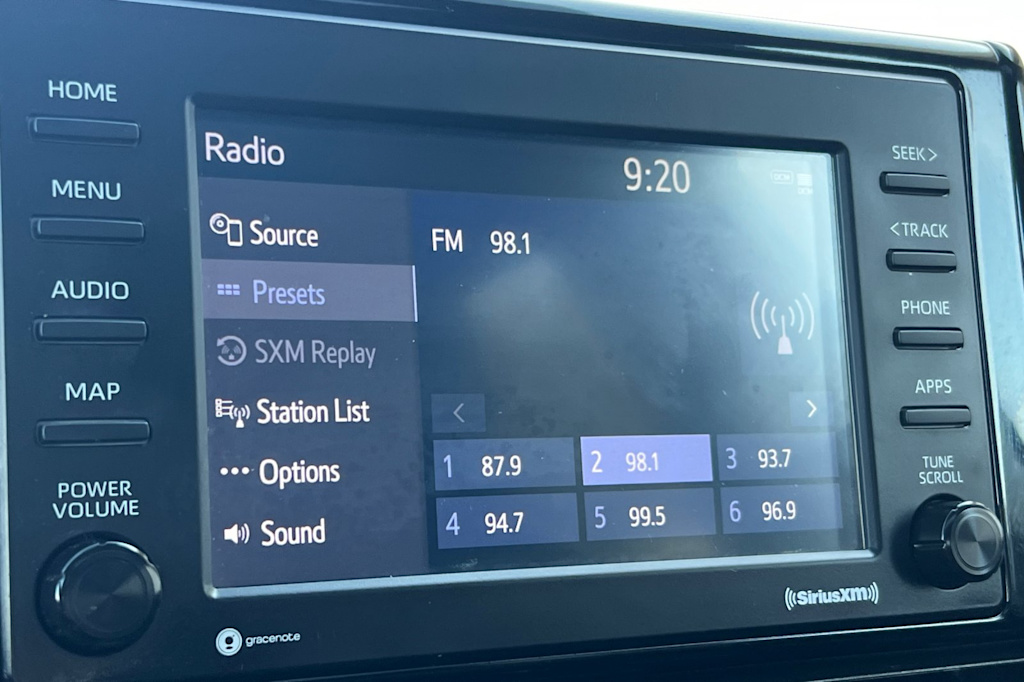 Thumbnail: 2021 Toyota RAV4 - 12