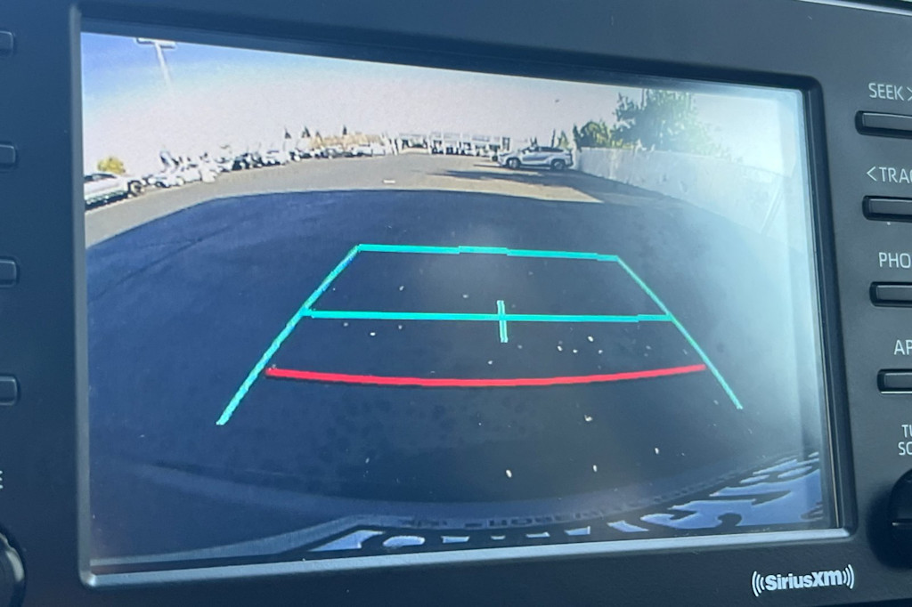 Thumbnail: 2021 Toyota RAV4 - 25