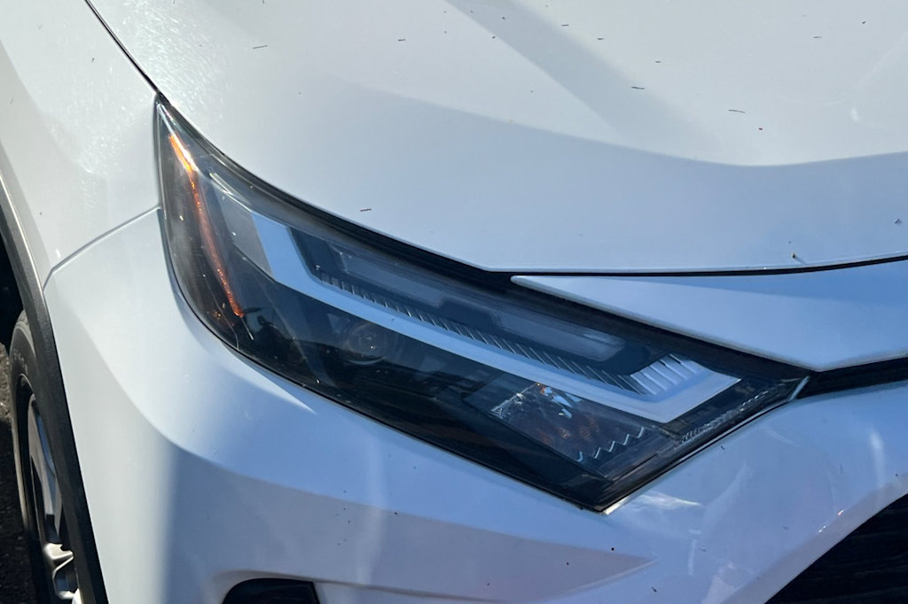 Thumbnail: 2024 Toyota RAV4 - 15