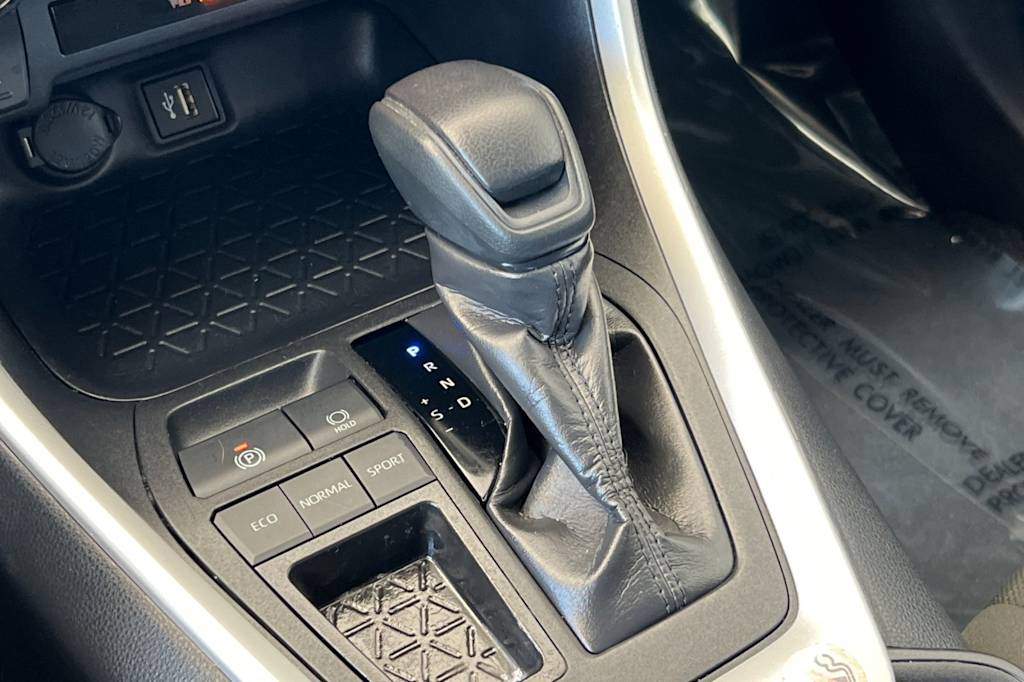 Thumbnail: 2024 Toyota RAV4 - 13