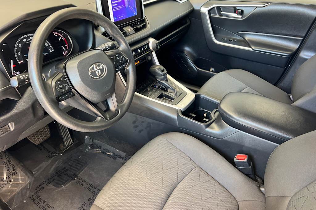 Thumbnail: 2024 Toyota RAV4 - 8