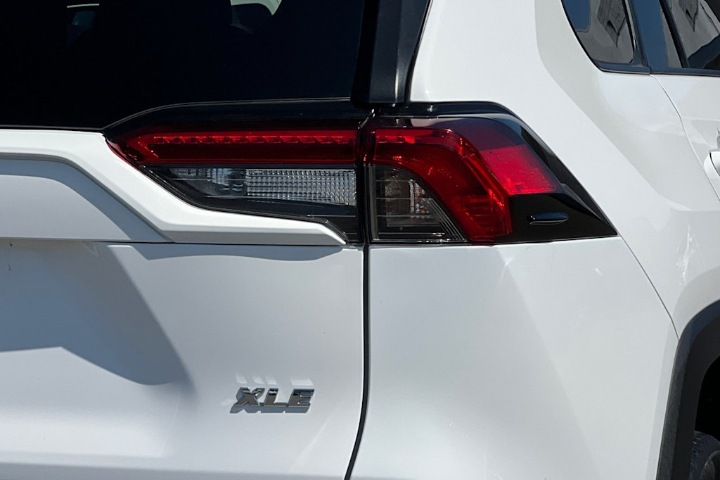 Thumbnail: 2024 Toyota RAV4 - 31