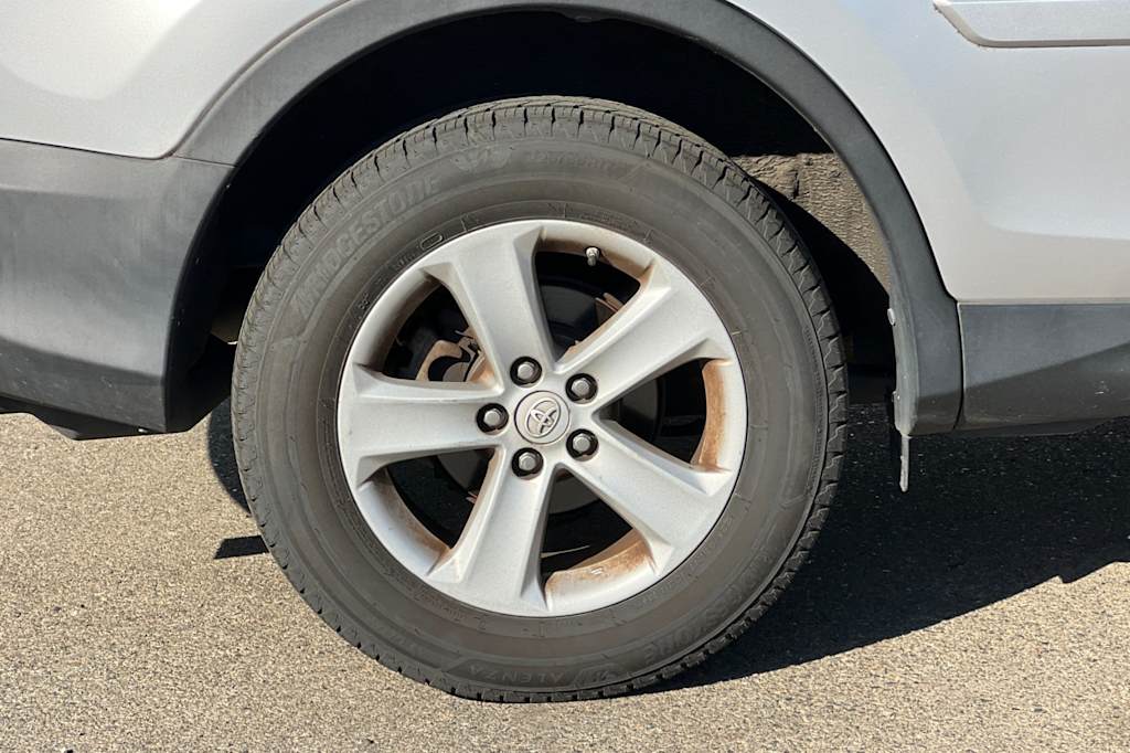 Thumbnail: 2014 Toyota RAV4 - 21