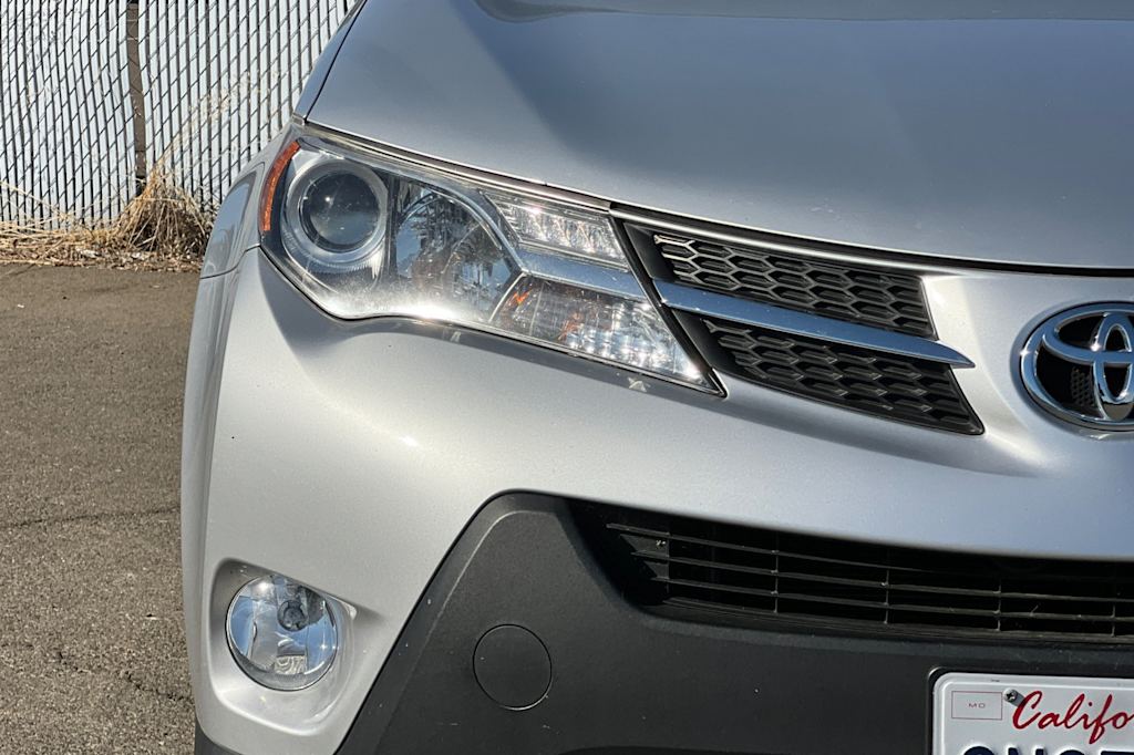 Thumbnail: 2014 Toyota RAV4 - 7