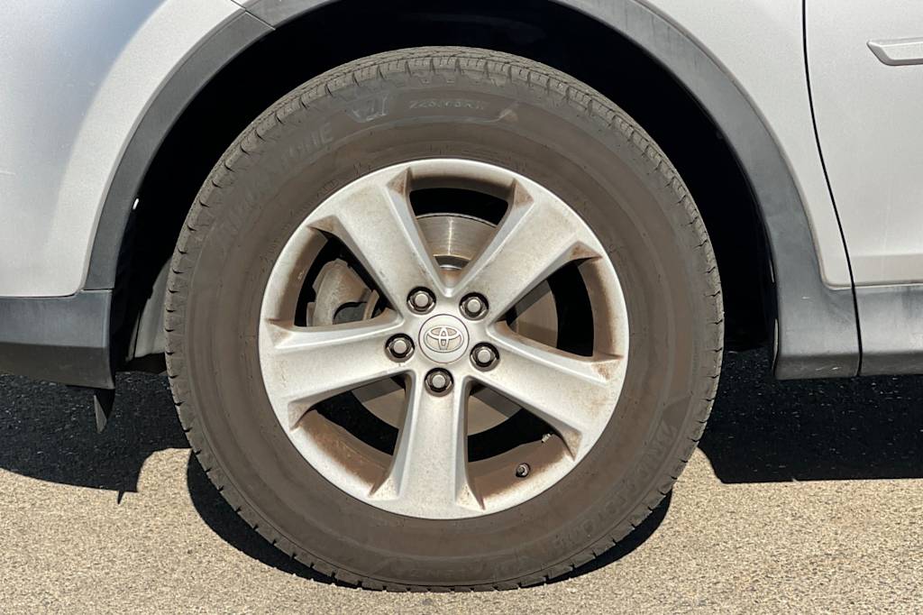 Thumbnail: 2014 Toyota RAV4 - 8