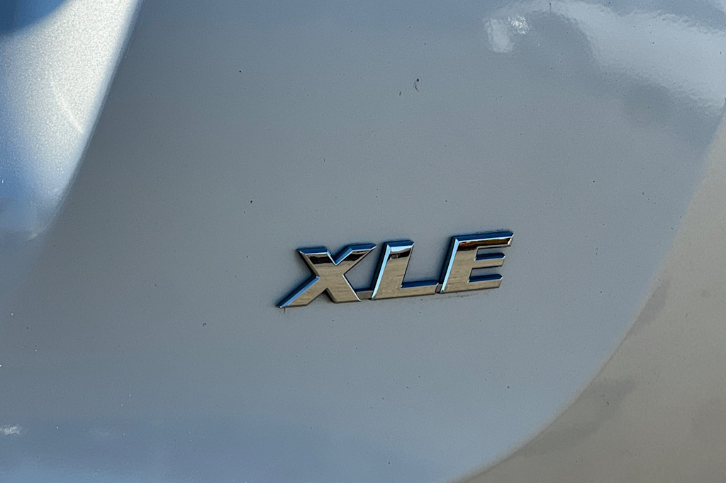 Thumbnail: 2014 Toyota RAV4 - 25