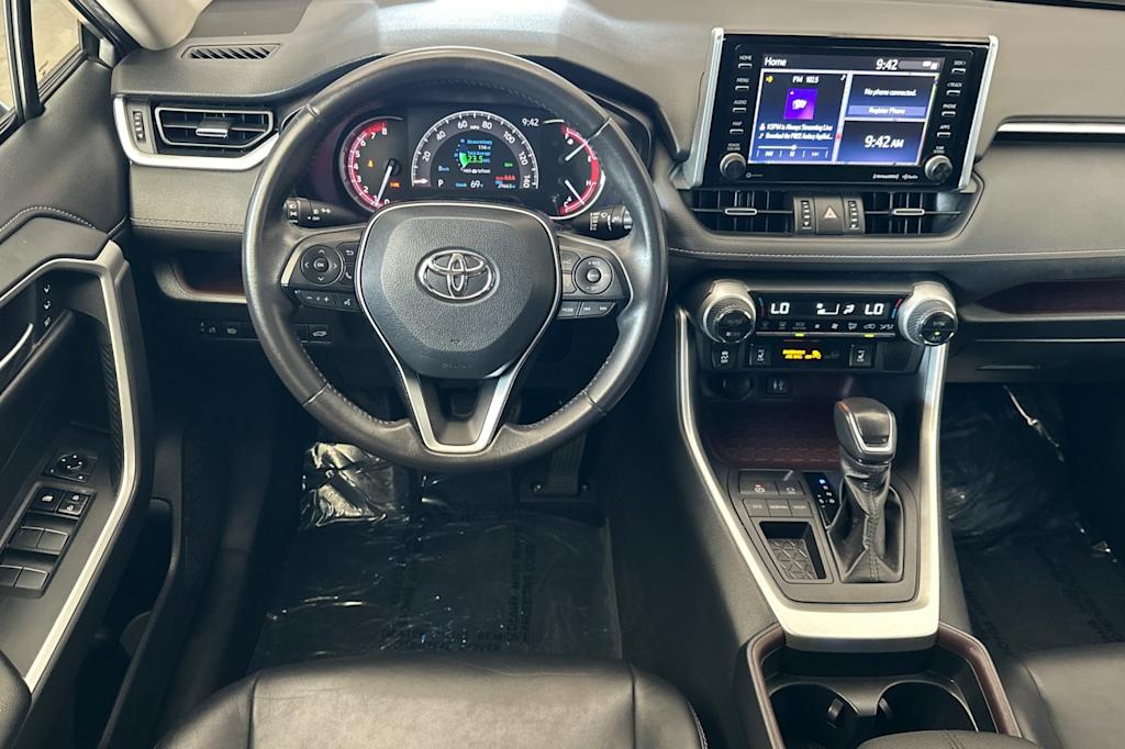 Thumbnail: 2019 Toyota RAV4 - 11
