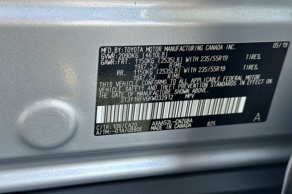 Thumbnail: 2019 Toyota RAV4 - 17