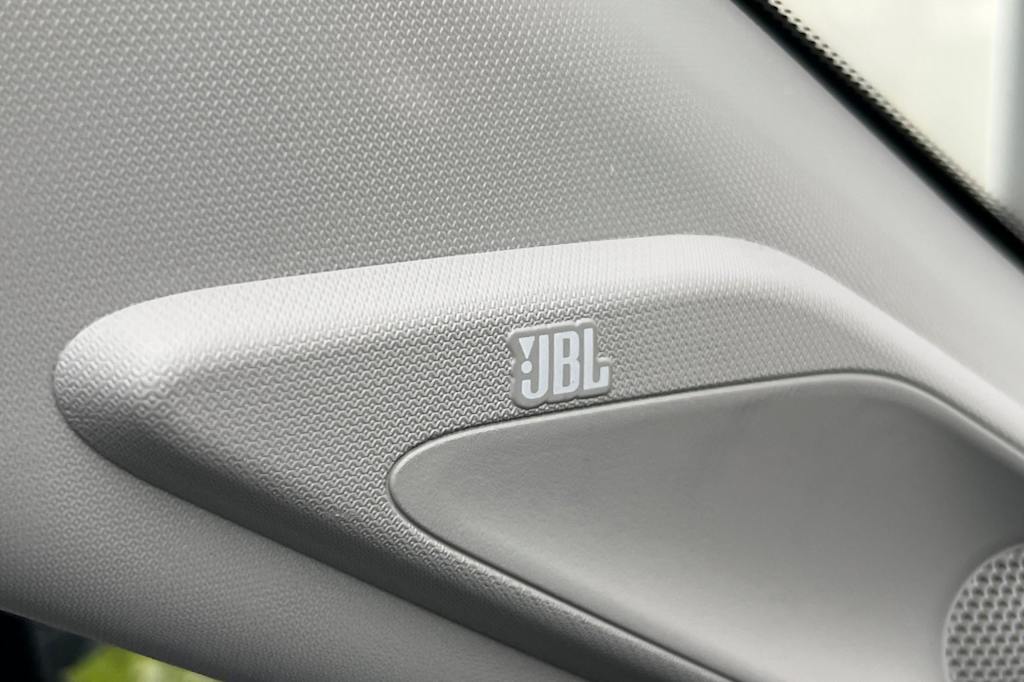 Thumbnail: 2023 Toyota RAV4 - 25