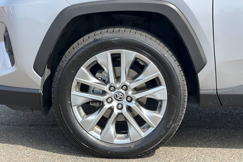 Thumbnail: 2023 Toyota RAV4 - 7