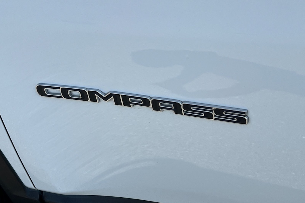 Thumbnail: 2022 Jeep Compass - 22