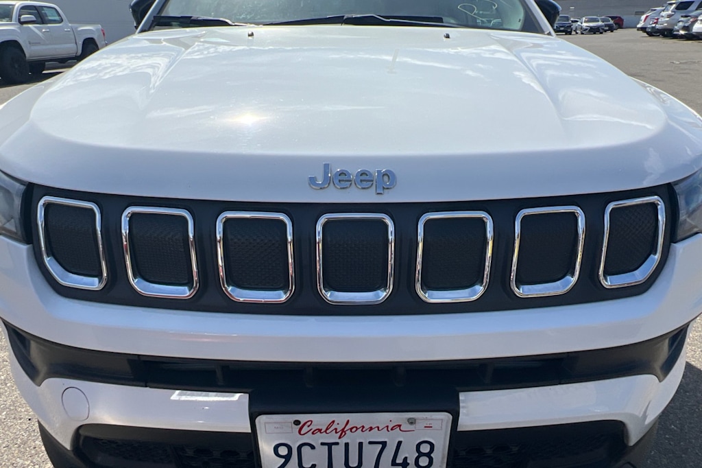 Thumbnail: 2022 Jeep Compass - 14